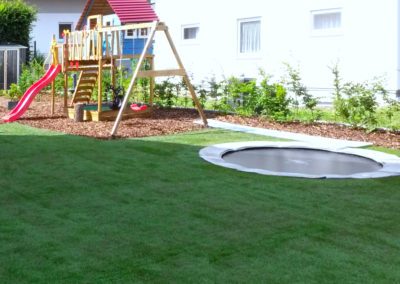 Rollrasen Fuer Garten Mit Spielecke