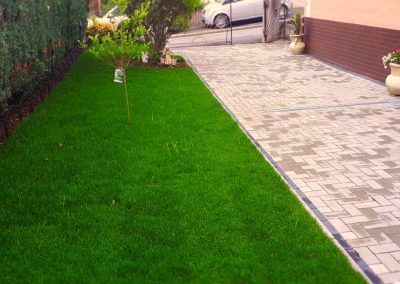 Rollrasen Verschoenert Einfahrt